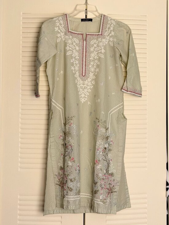 Limeligth Tops - ‘Chikan Kari’ Embroidered Pista/Light Green Linen Top Size S